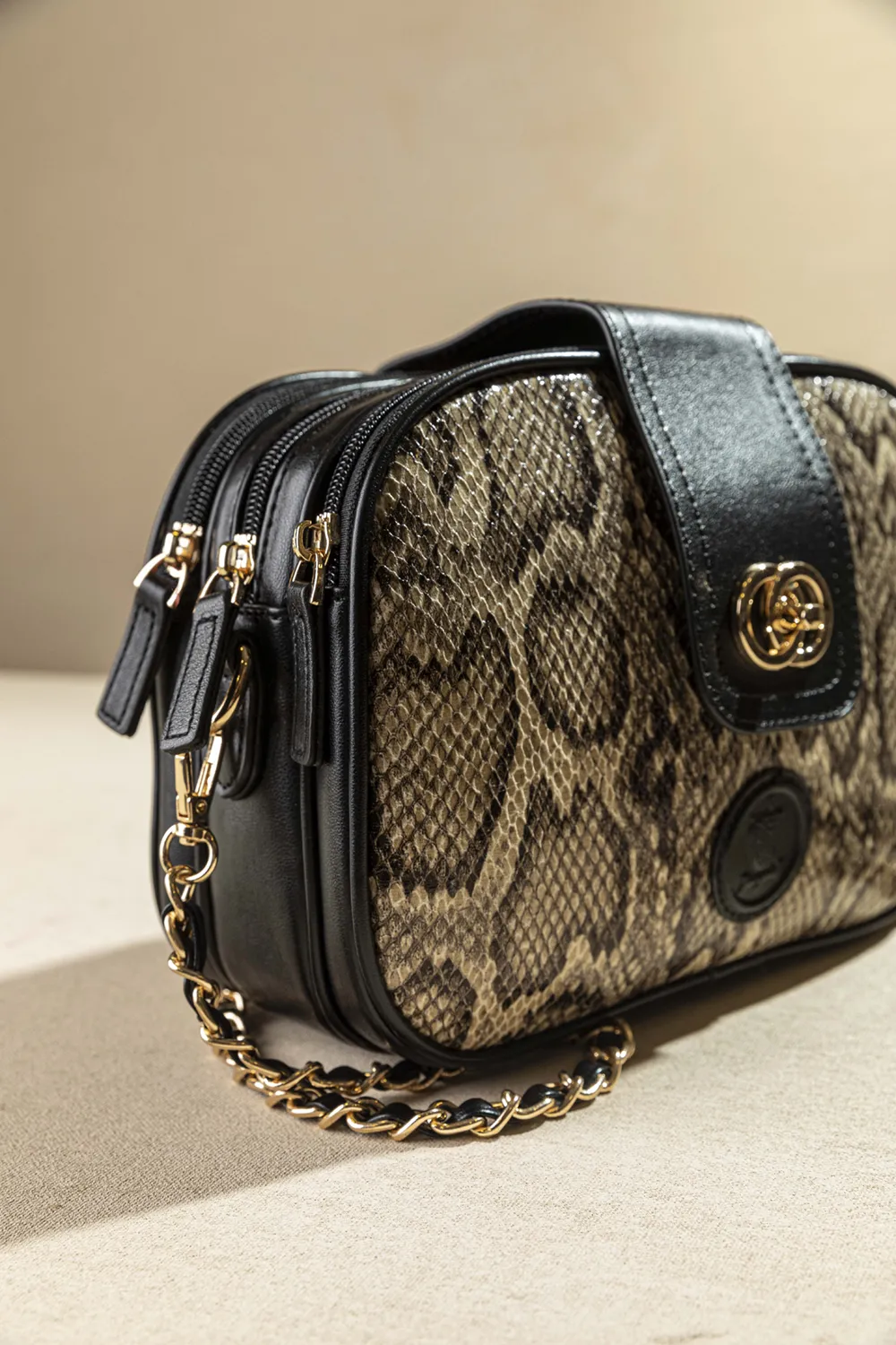 CA10-B-beige-snake-3