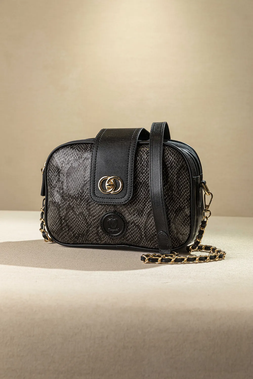 CA10-B-black-snake-1